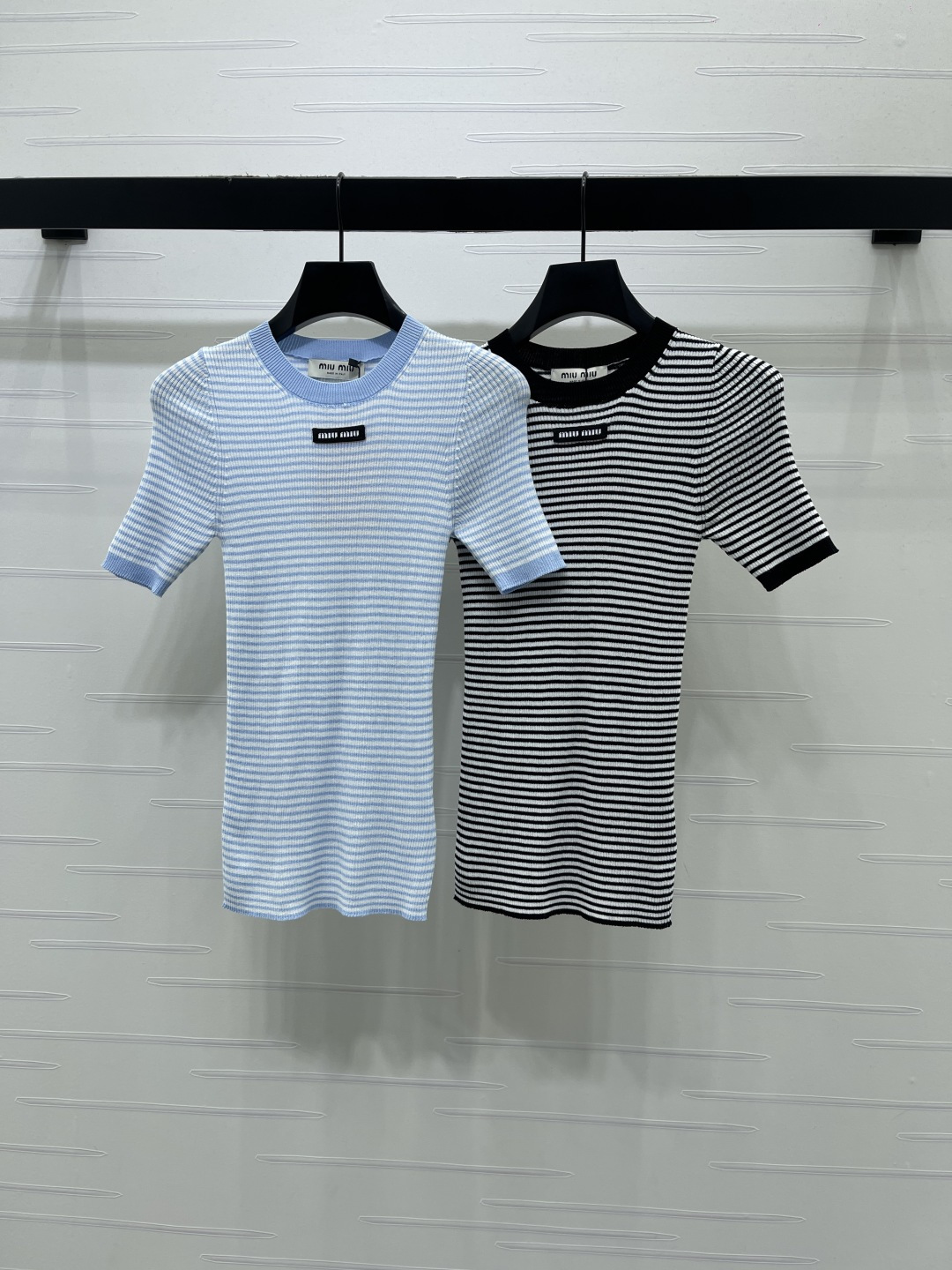 Women's short sleeves